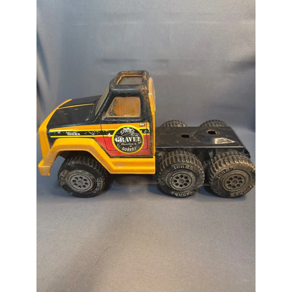 Vintage Tonka Semi Truck Cab Yellow Black Stones Gravel Quarry Pressed Steel Toy